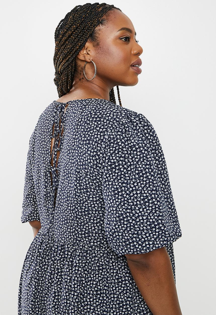 Glamorous - Plus culpture dress - black ditsy