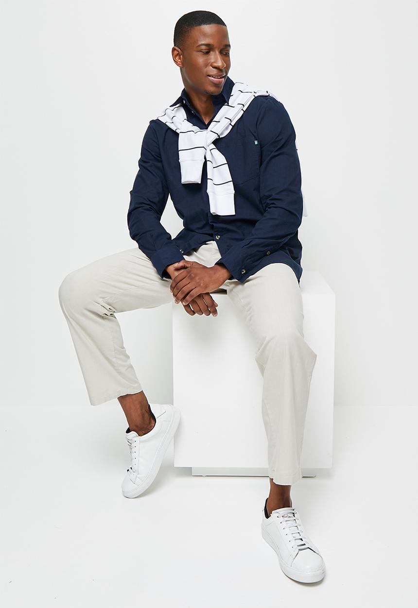 Lark & Crosse - Regular fit lightweight textured shirt - navy