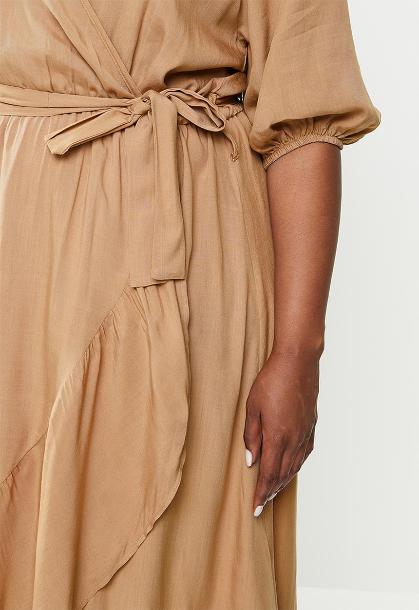 Me&B - Plus wrap frill dress - taupe
