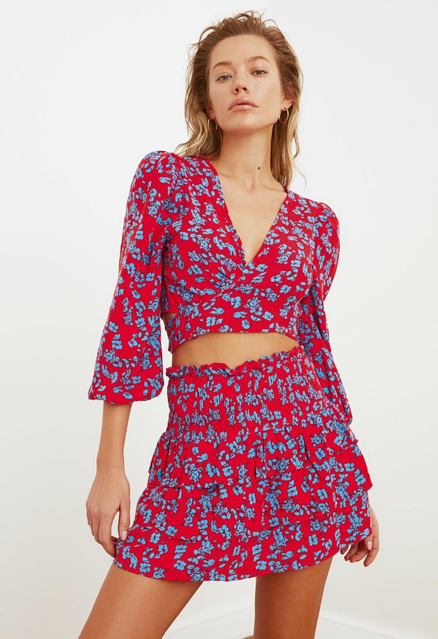 Trendyol - Floral patterned frilly bottom-top set - red & blue 