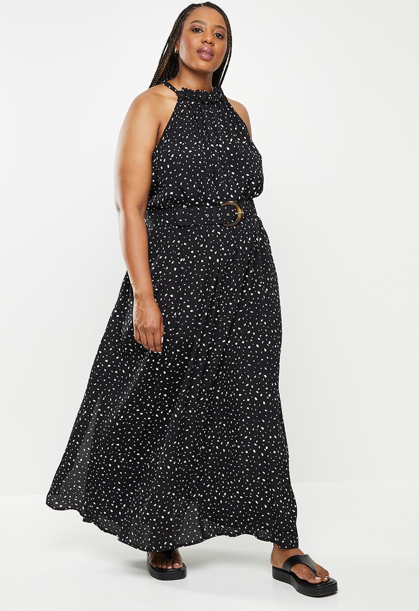 Me&B - Plus halter full maxi with belt detail - black print