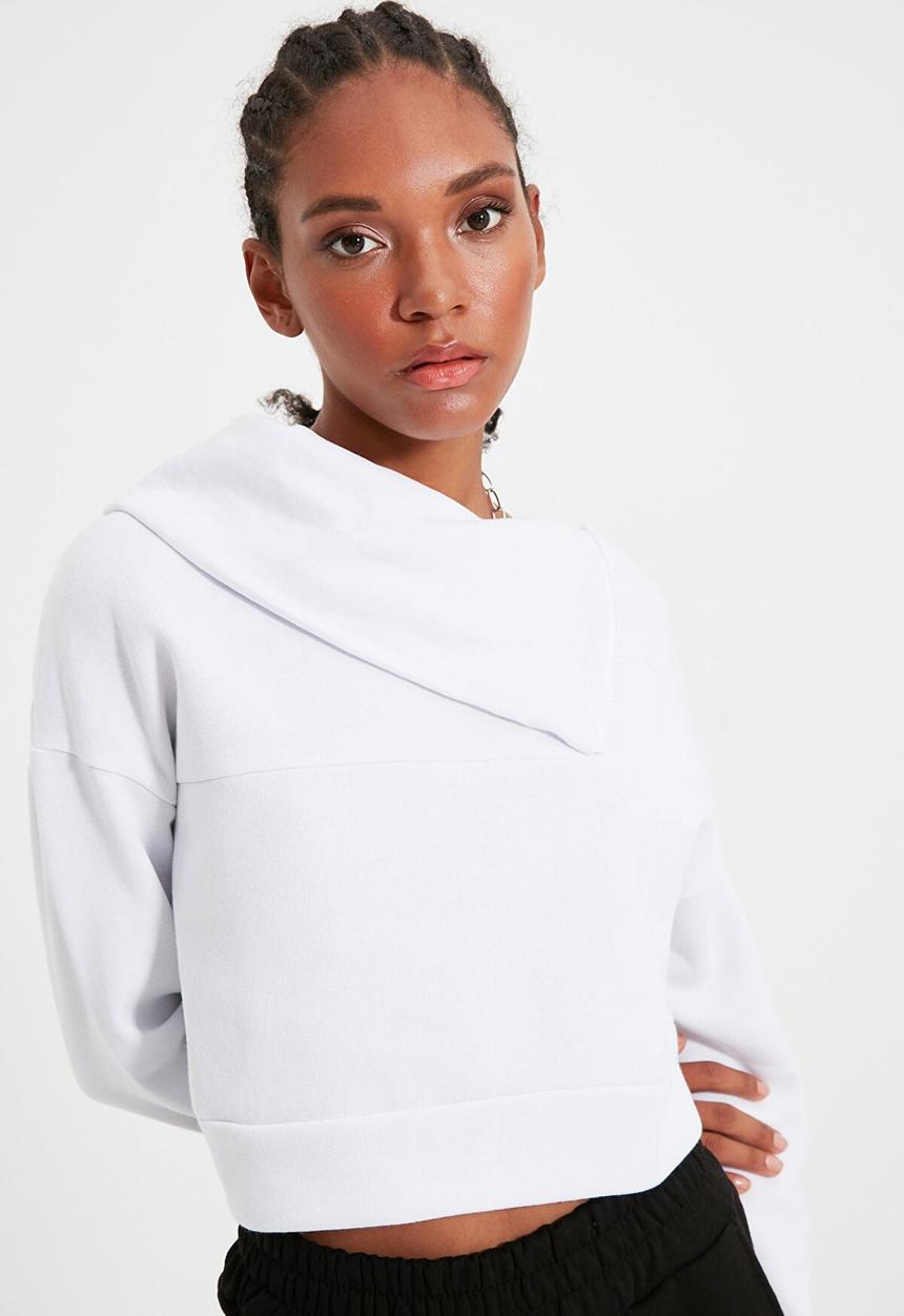 Trendyol - Zippered stand up collar crop top - white