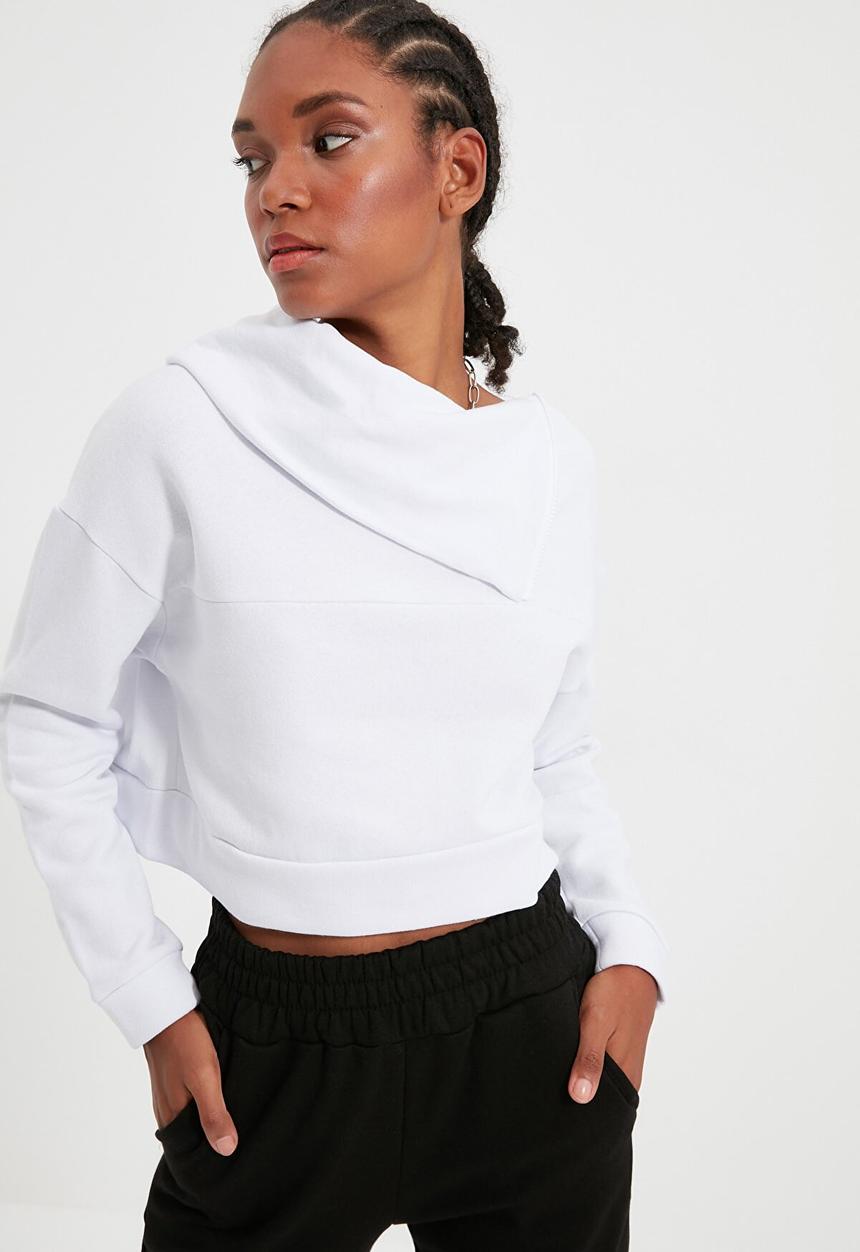 Trendyol - Zippered stand up collar crop top - white