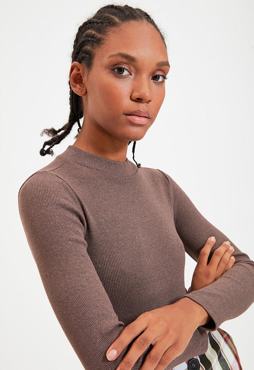 Trendyol - Turtleneck ribbed snap bodysuit - brown