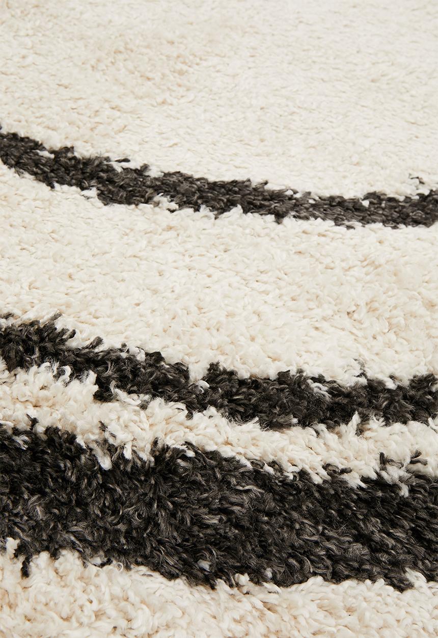 Fotakis - Gipsy shaggy round rug - black circles