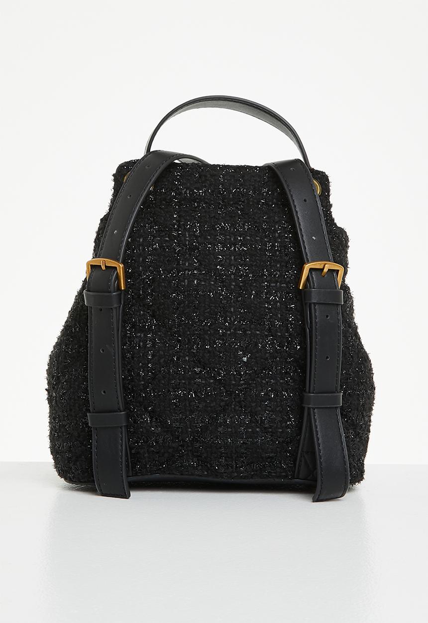 GUESS - Cessily flap backpack - black