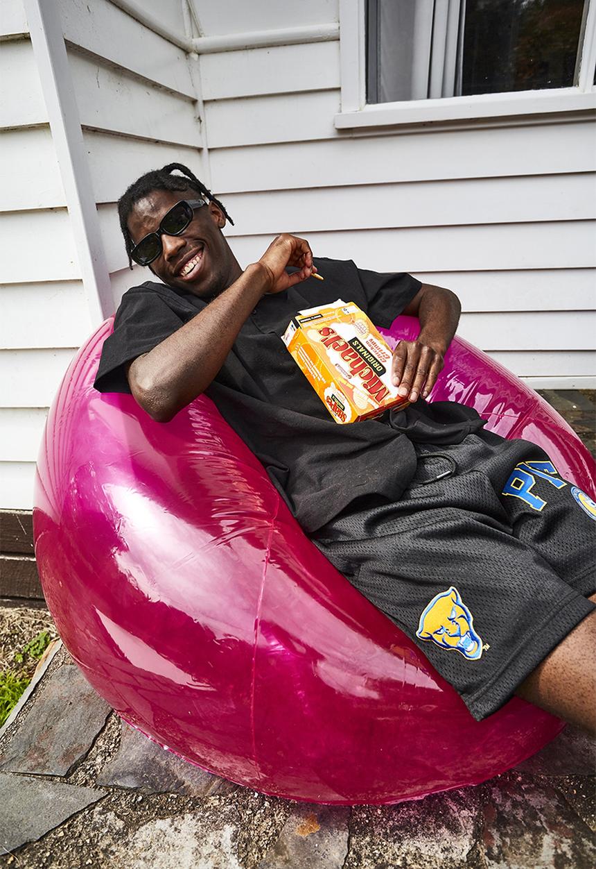 Typo - Inflatable lounge chair - magenta