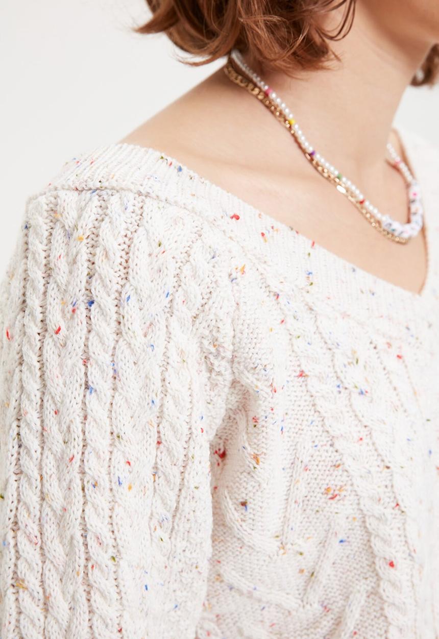 Trendyol - V neck knit sweater - ecru