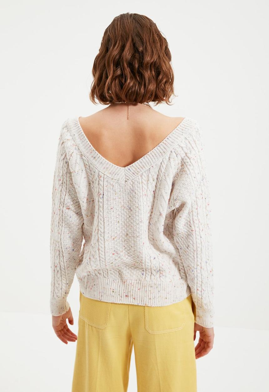 Trendyol - V neck knit sweater - ecru