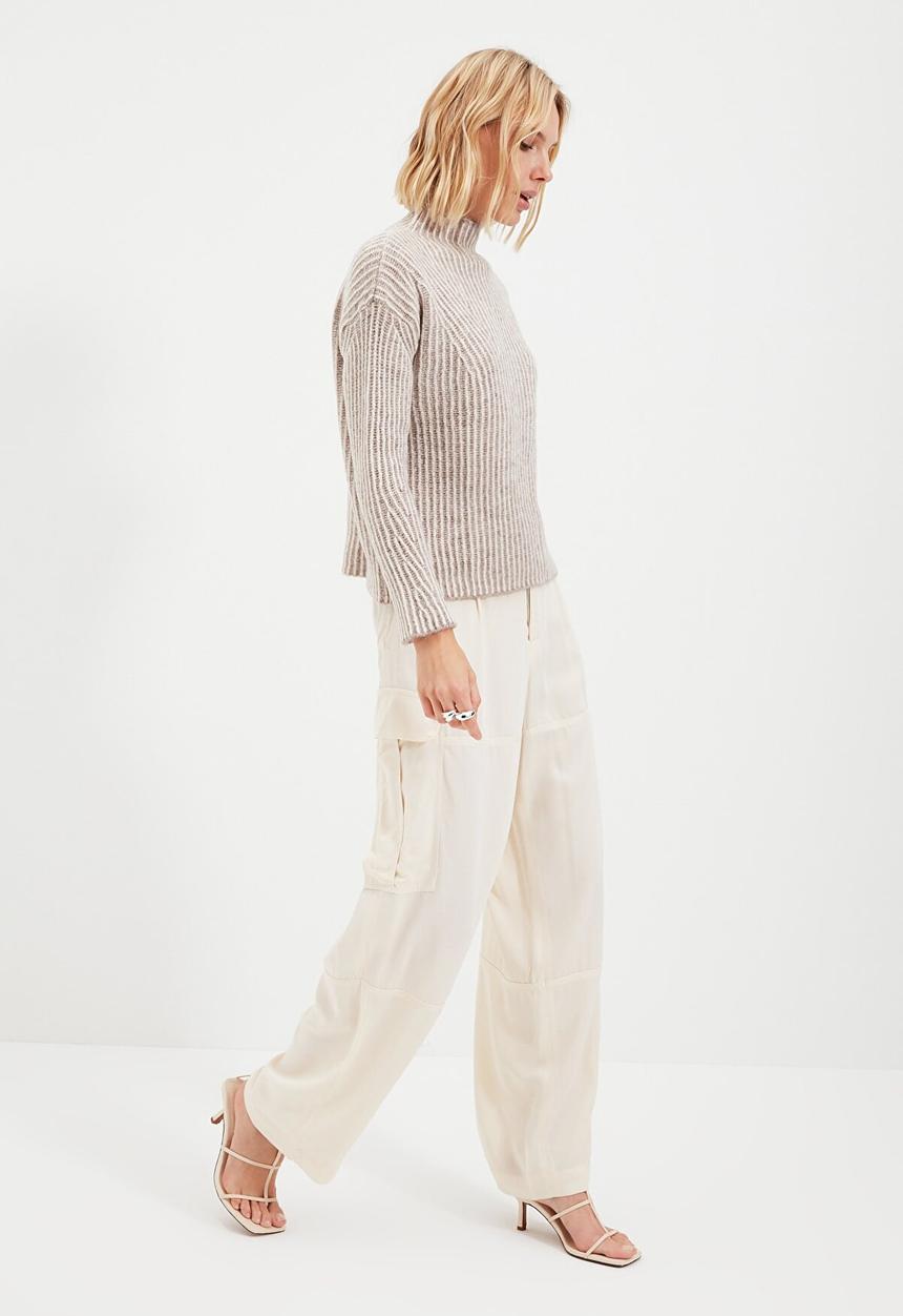 Trendyol - Turtleneck knit sweater - beige