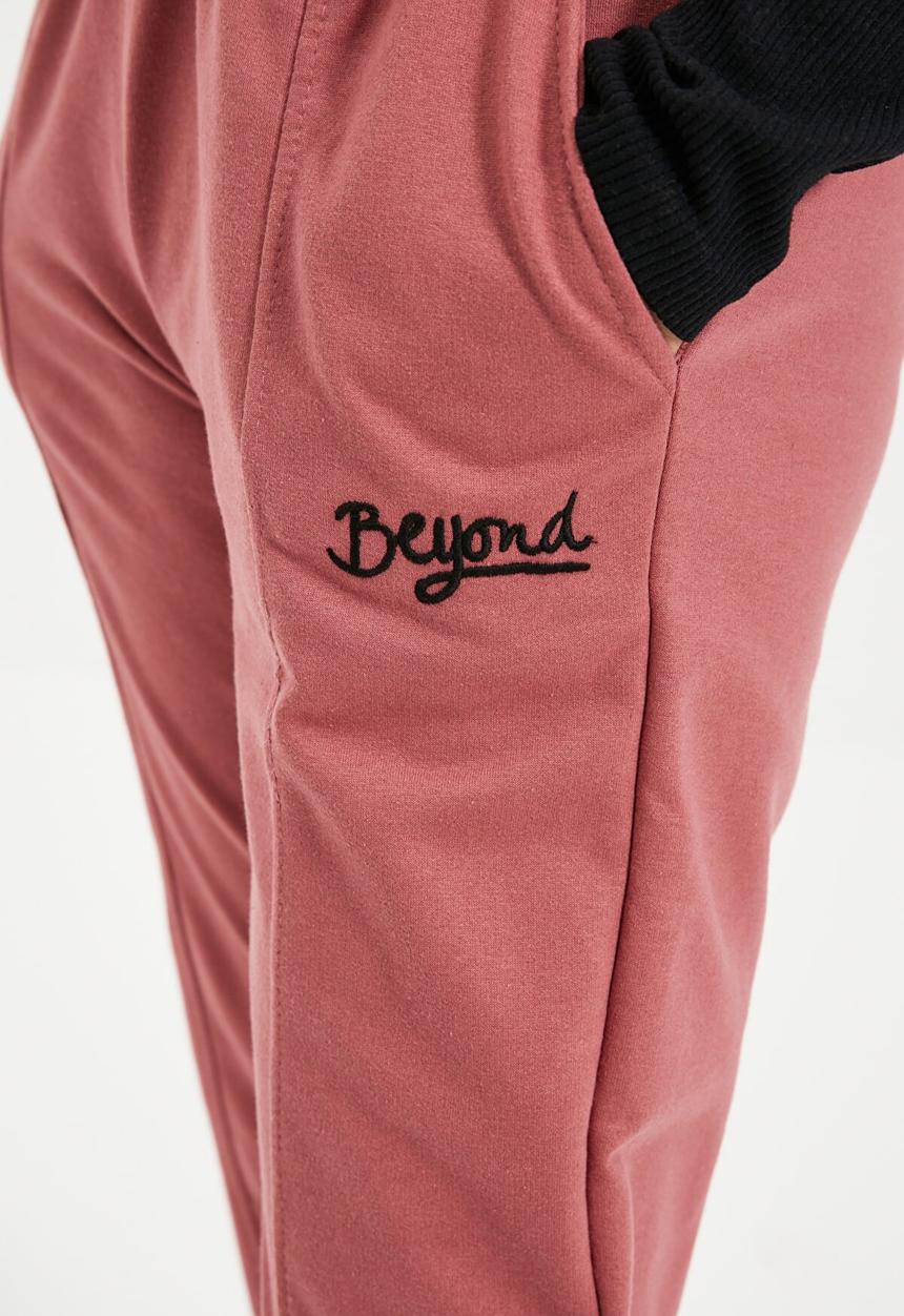 Trendyol - Embroidered loose jogger sweat pants - rose