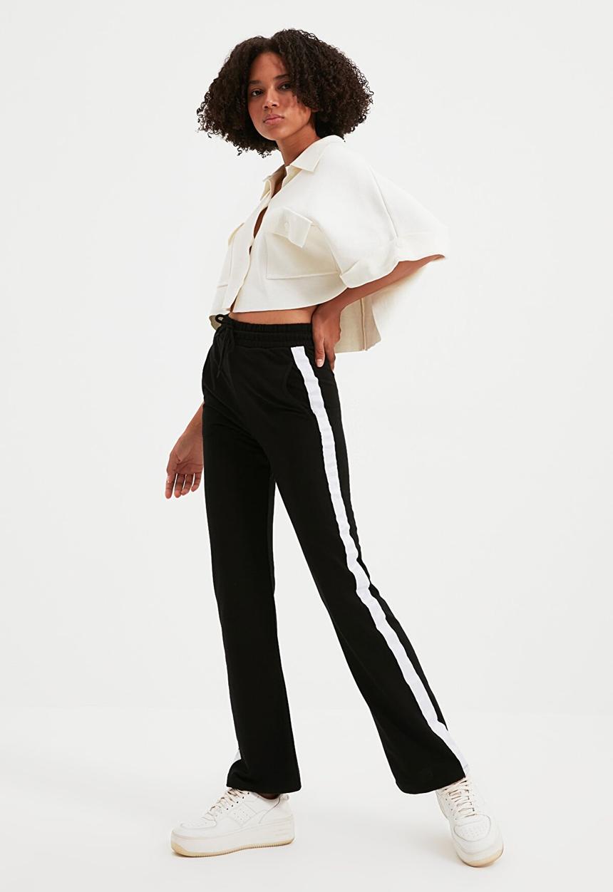 Trendyol - Striped straight knitted slim sweatpants - black