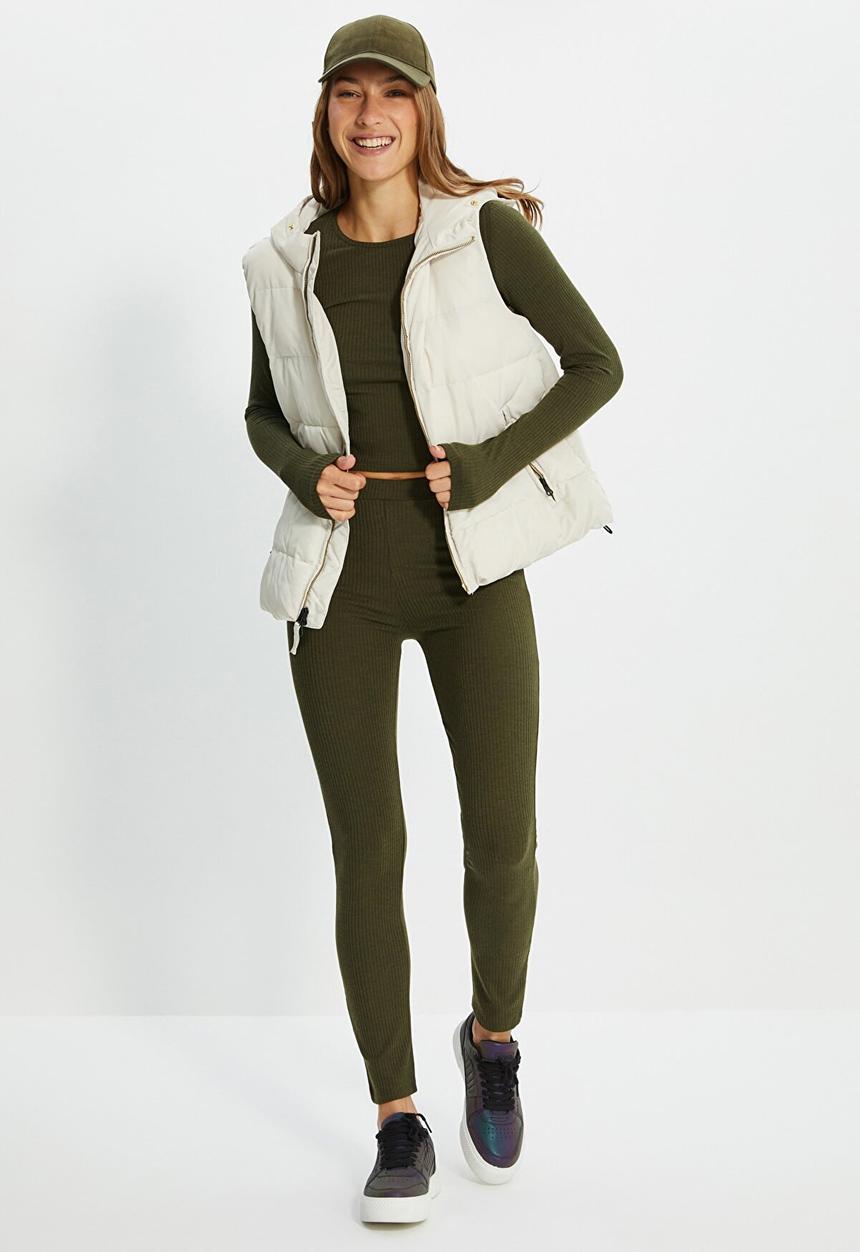 Trendyol - Straigt fit ribbed knit trousers - khaki