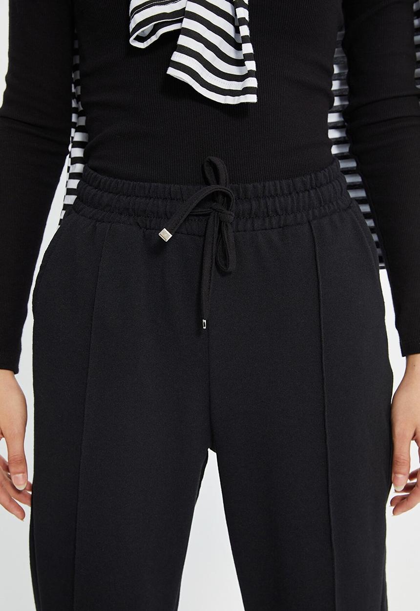 Trendyol - Straight fit knitted sweatpants - black