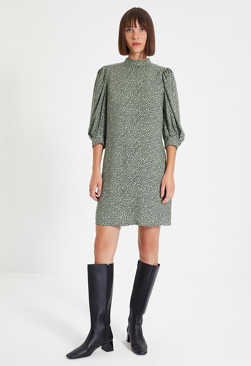 Trendyol - Stand up collar balloon sleeve dress - green