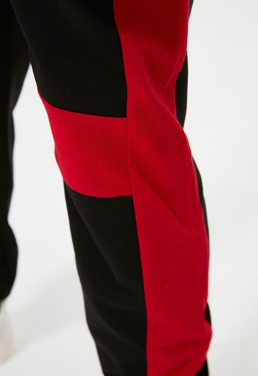Trendyol - Jogger - black/ red