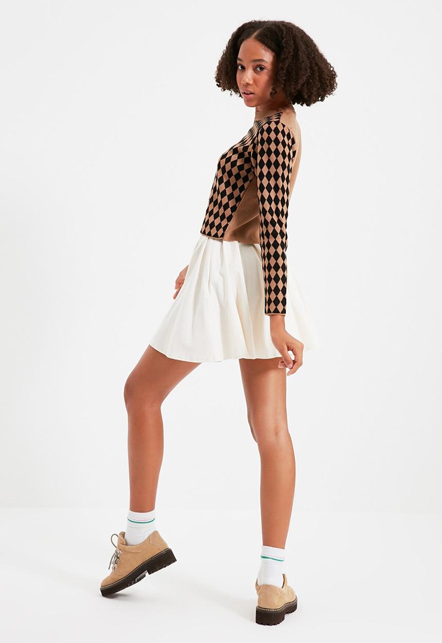 Trendyol - Jacquard knit sweater - camel & black