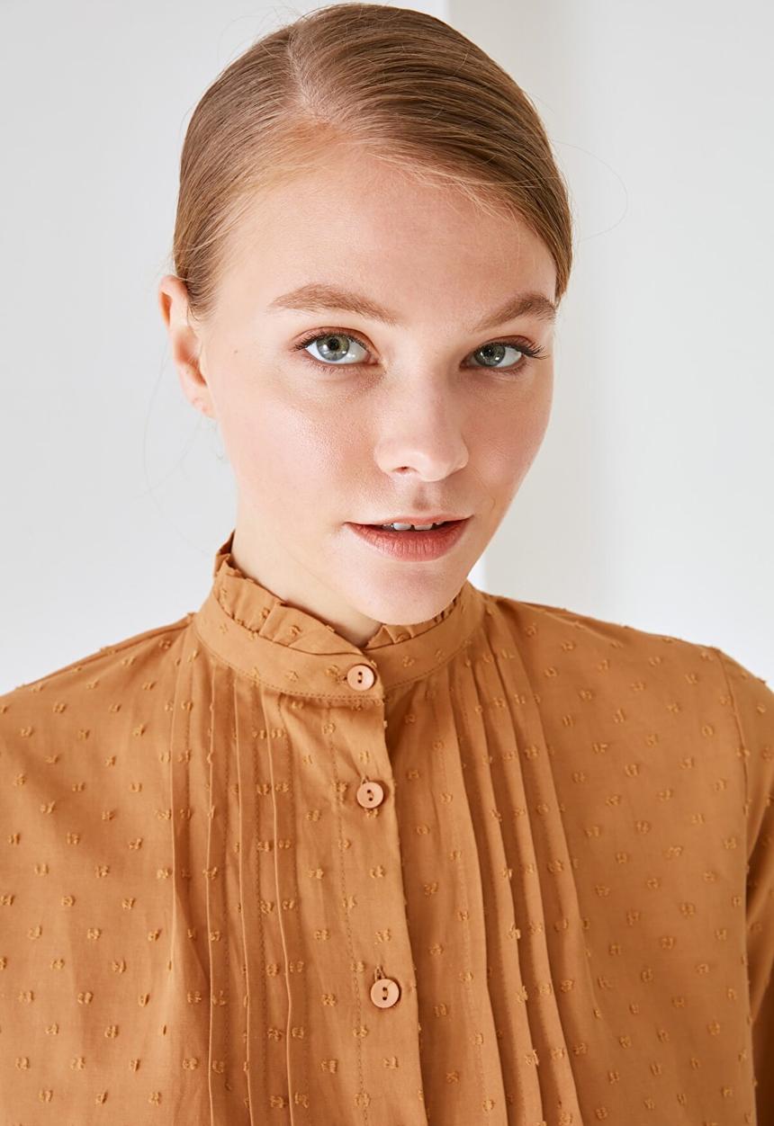 Trendyol - High collar tunic blouse - brown