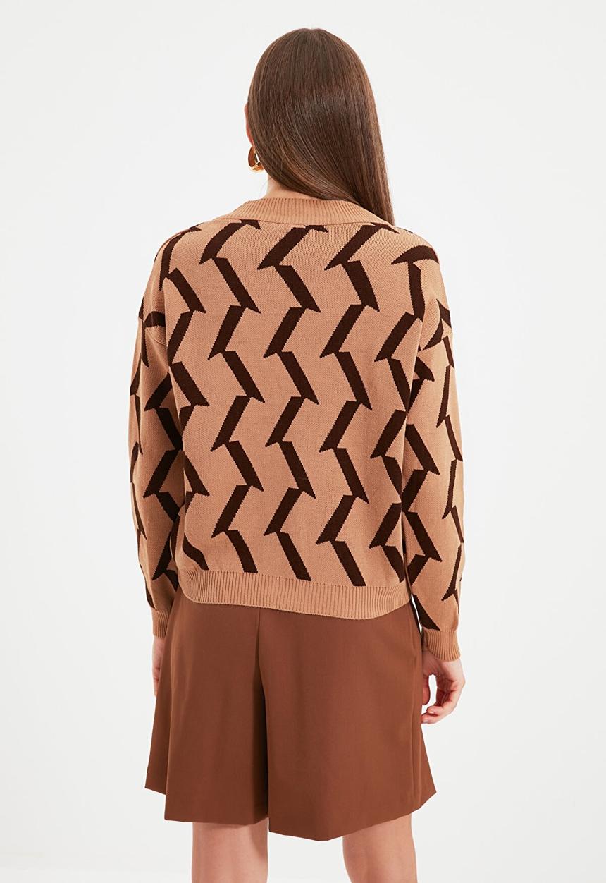 Trendyol - Geometric jacquard knit cardigan - camel