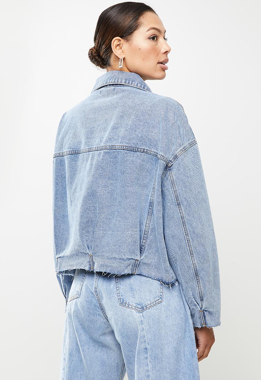 Missguided - Pleat back oversized denim jacket  - blue