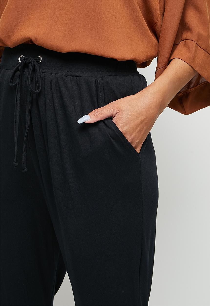 edit - Knit toggle jogger - black
