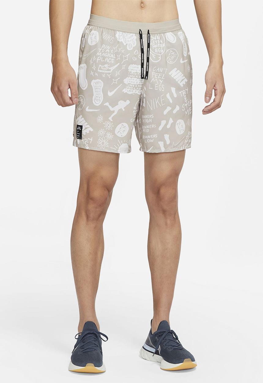 Nike - Nike Flex Stride A.I.R.Nathan Bell Run Short - grey/reflective silver