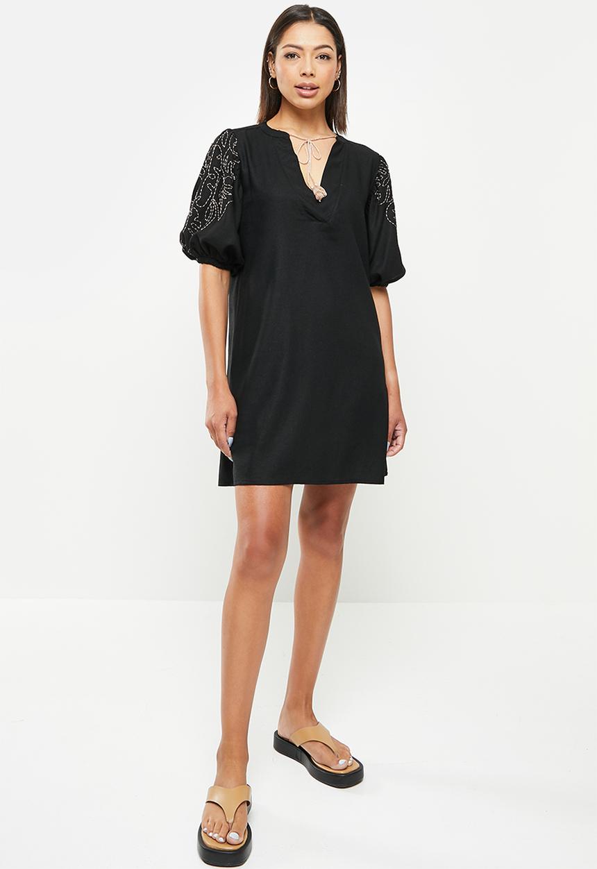 Me&B - Embroidered sleeve tunic dress - black 