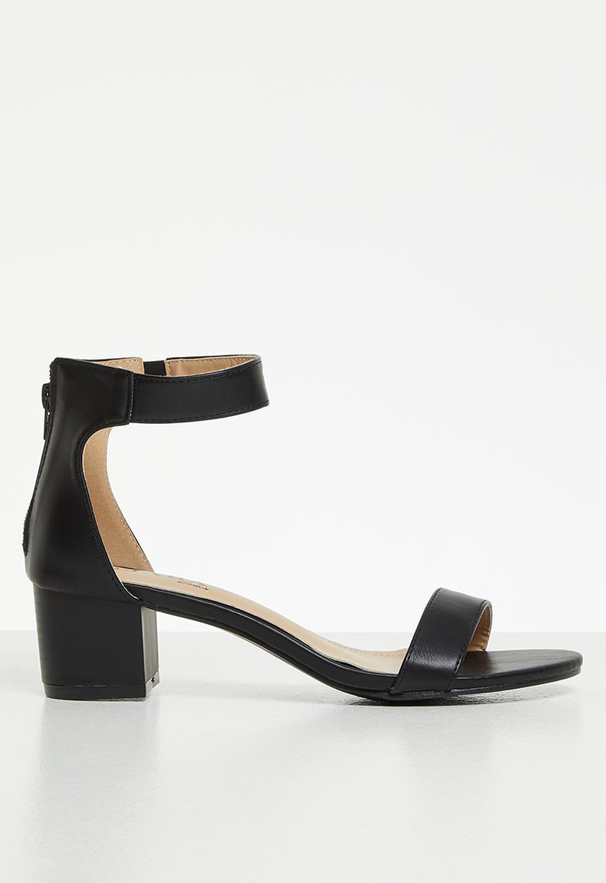 Jada - Barly there ankle strap block heel - black