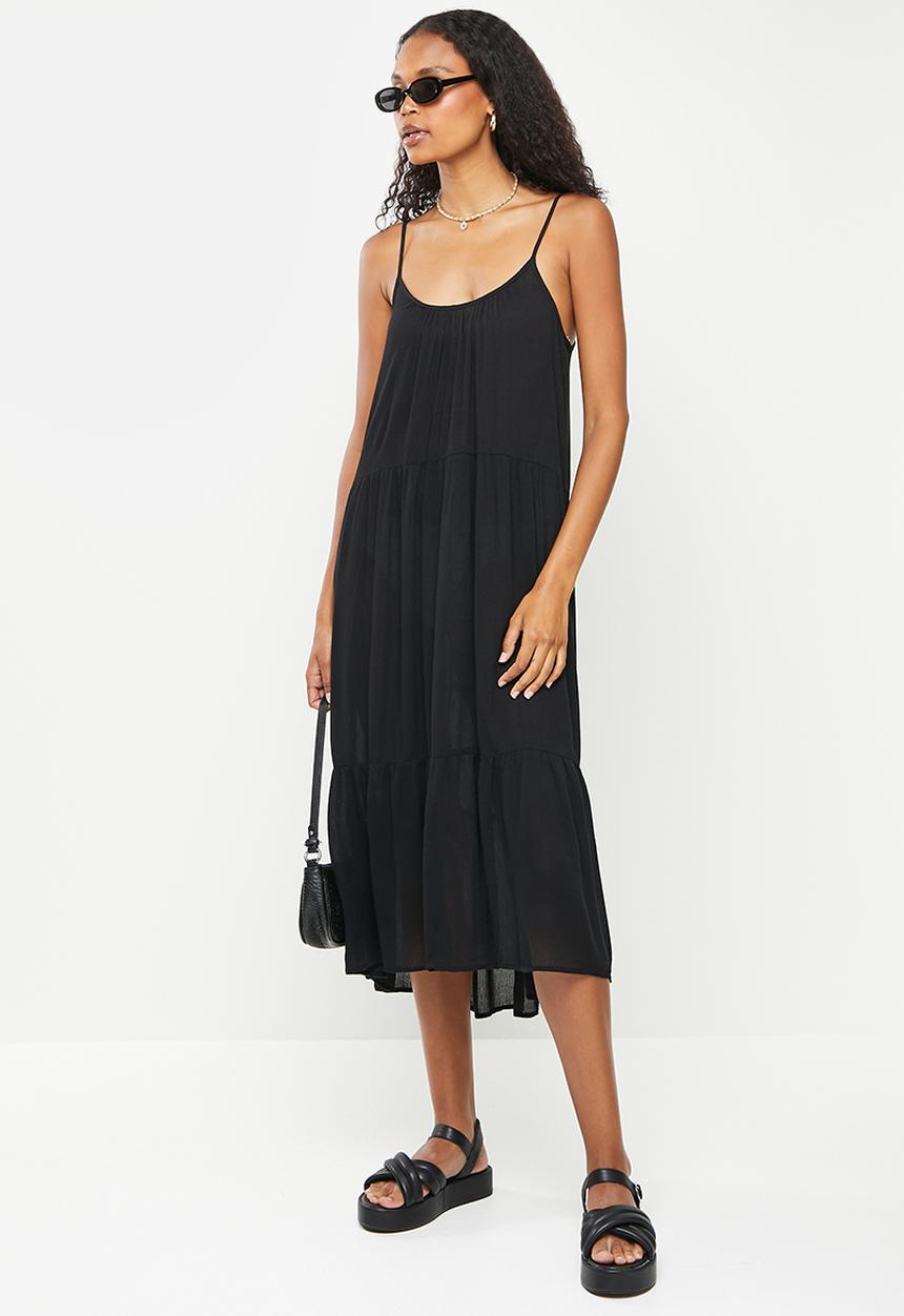 Missguided - Tiered cami midi smock dress - black