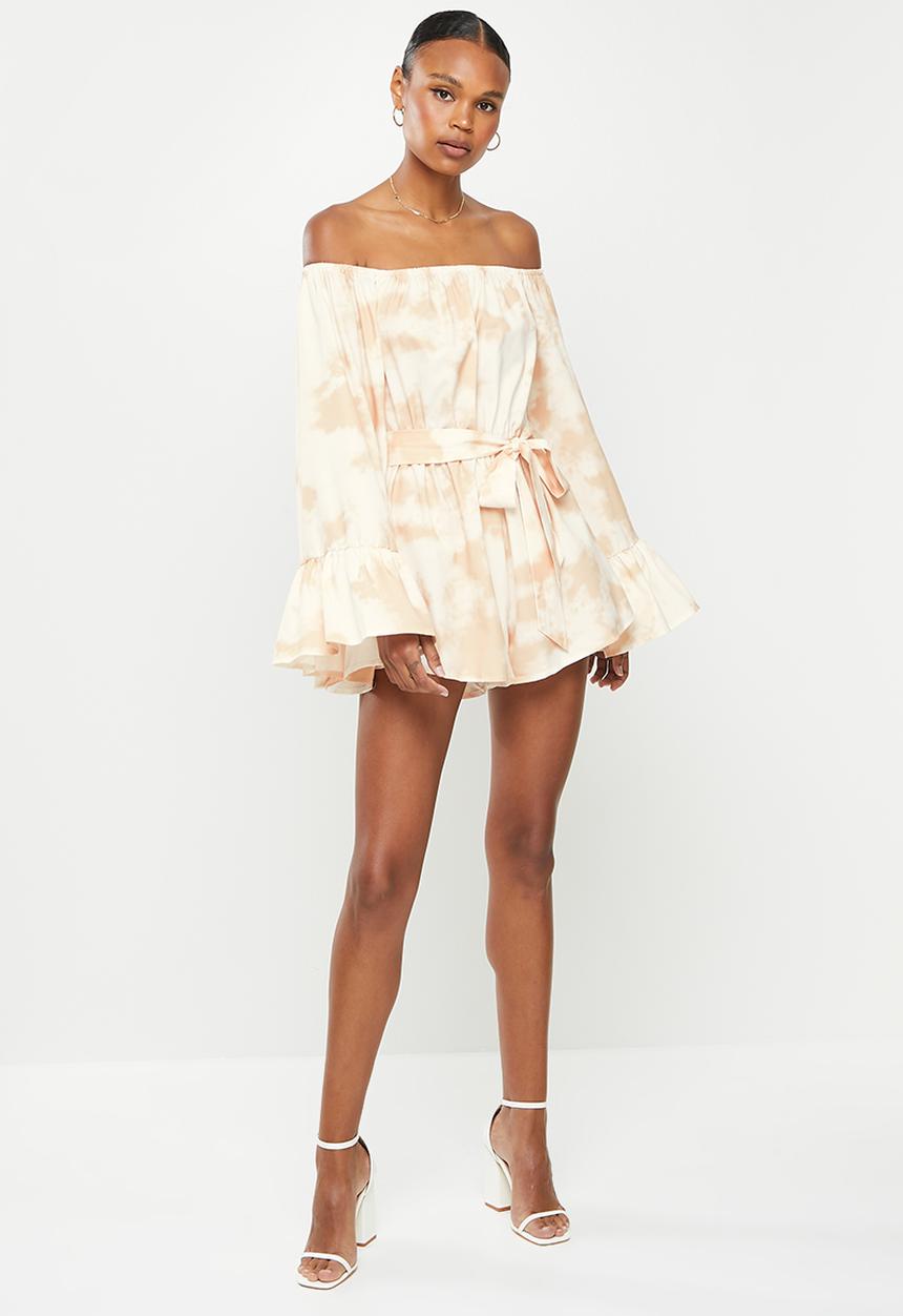 Missguided - Bardot trumpet sleeve playsuit - yellow