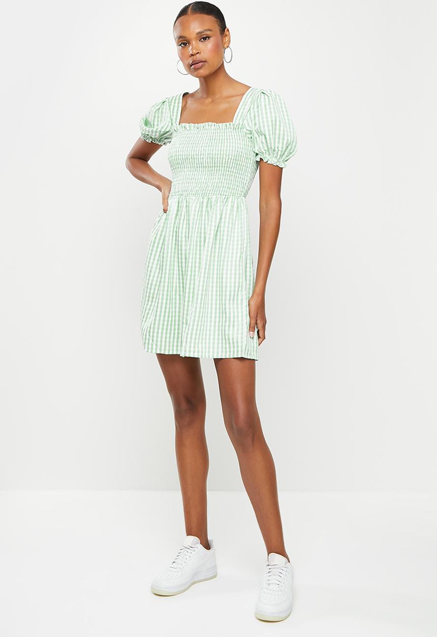 Missguided - Gingham puff sleeve shirred bust mini dress - mint
