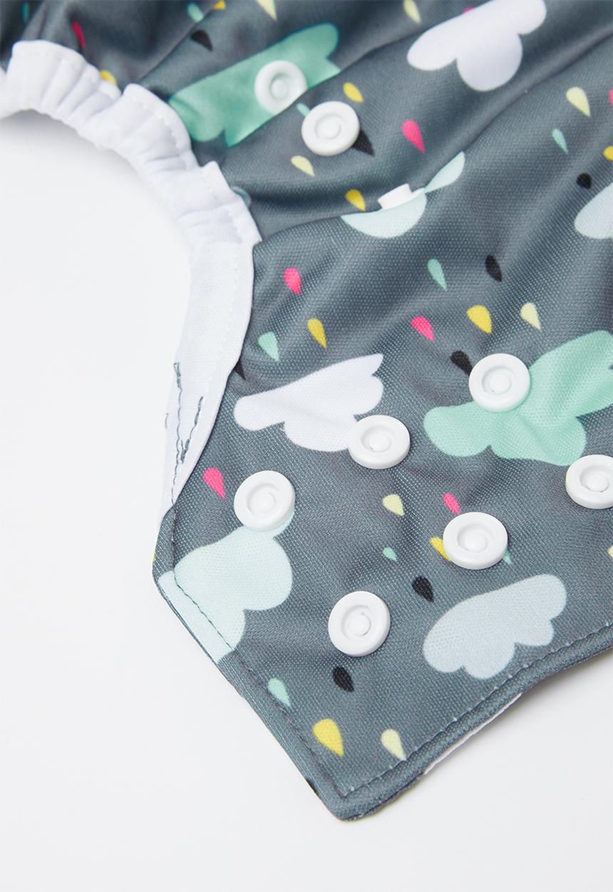 Bamboo Baby - Newborn waterproof cover - snap waist - cloud print 