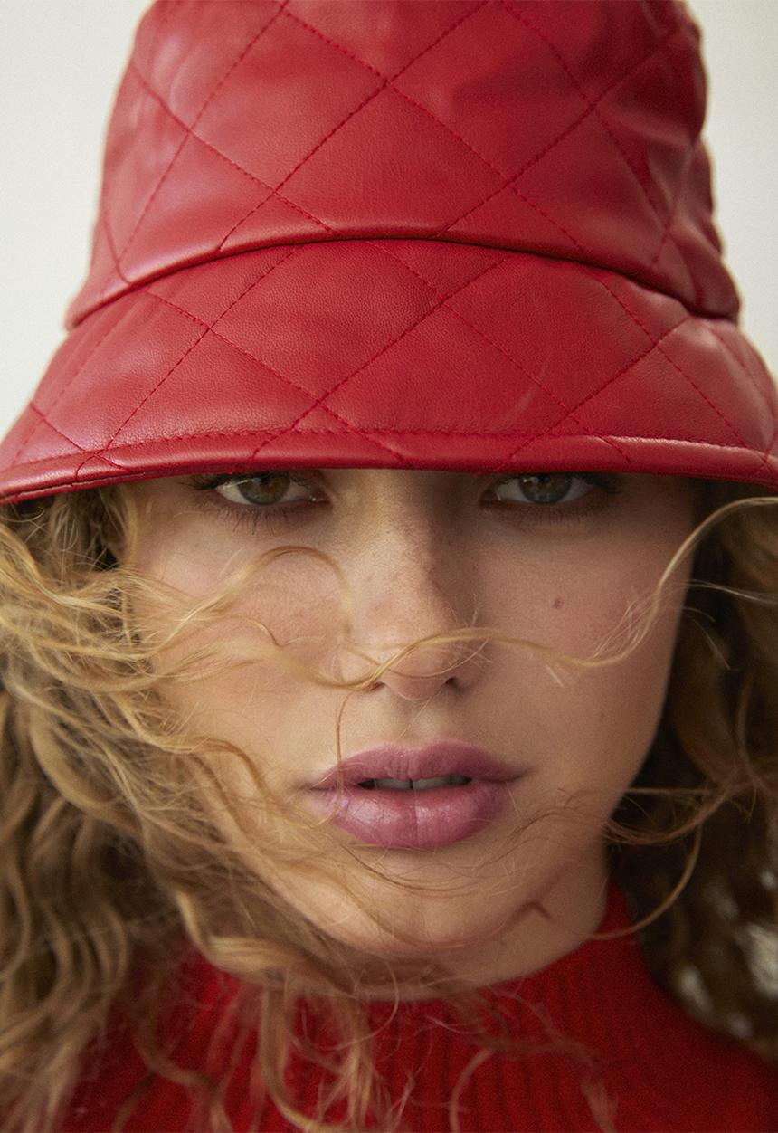 MANGO - Leather effect bucket hat - red