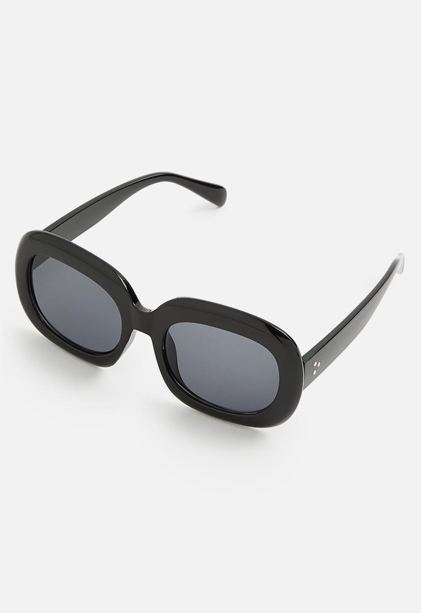 Superbalist - Brianna oval sunglasses - black