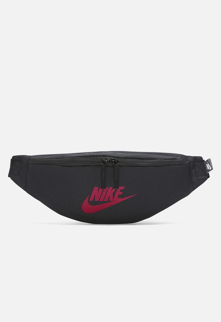 Nike - Nike heritage - black, black & mystic hibiscus