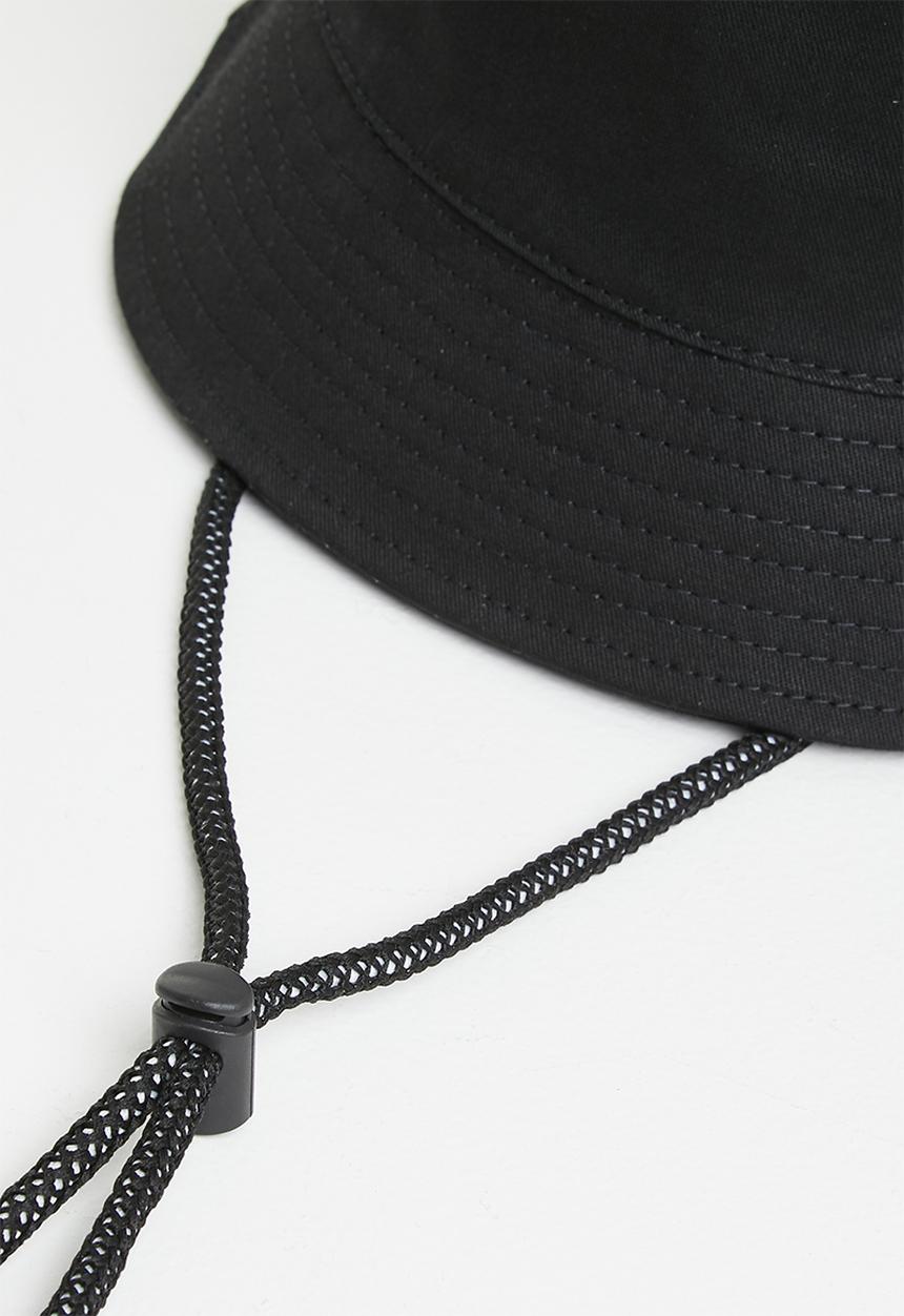 Superbalist - Corey bucket hat - black