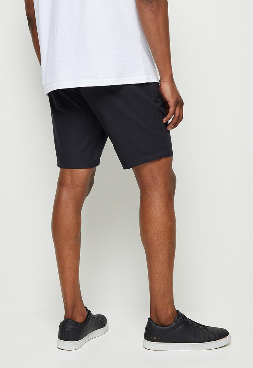 Lark & Crosse - Textured chino short - black