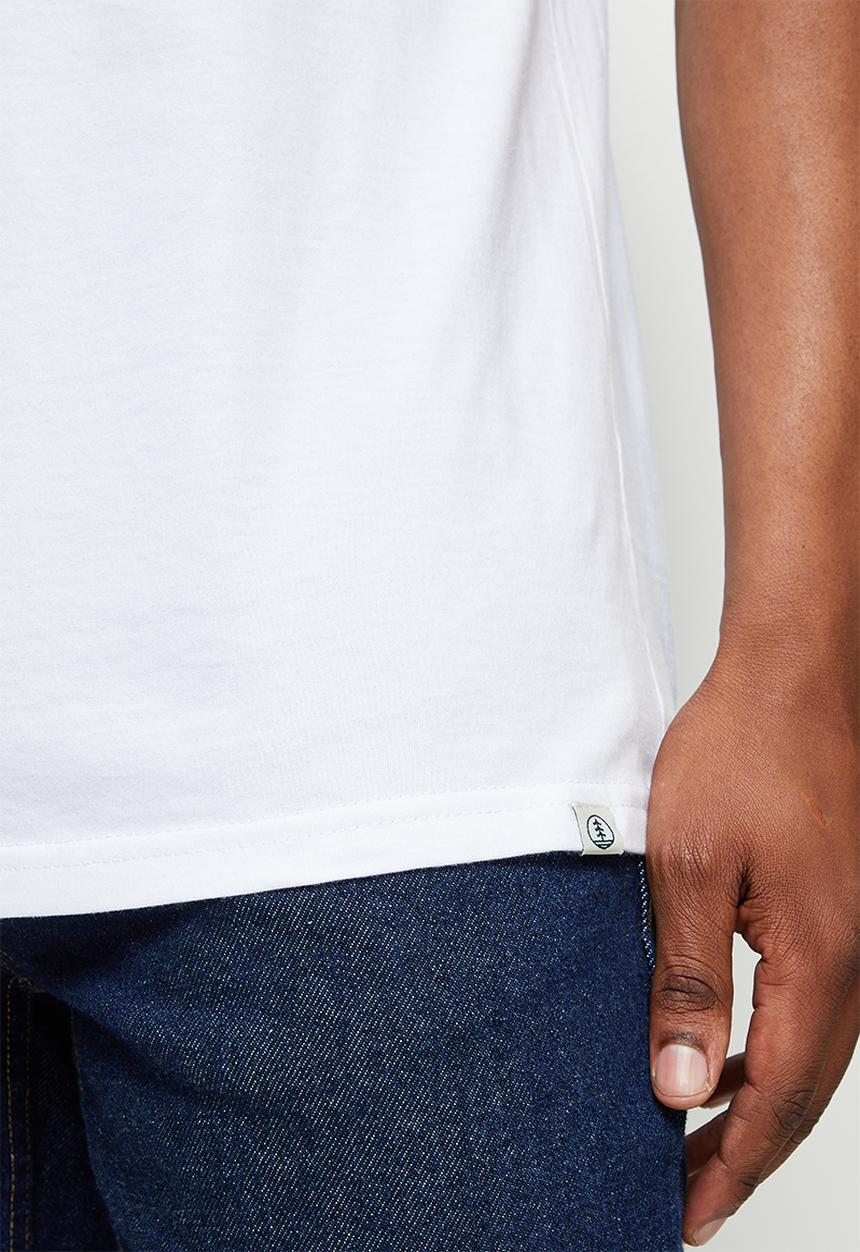 Lark & Crosse - L&c graphic crew neck tee  - white