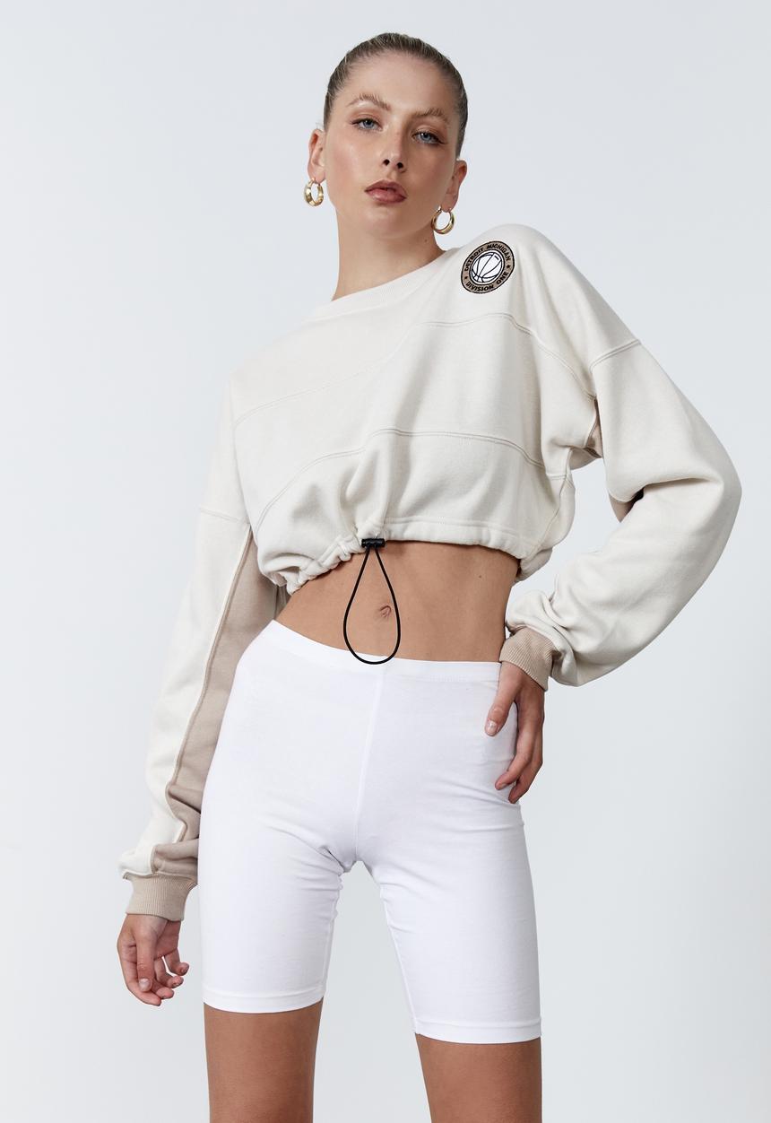 Factorie - Cropped toggle hem graphic crew - light stone