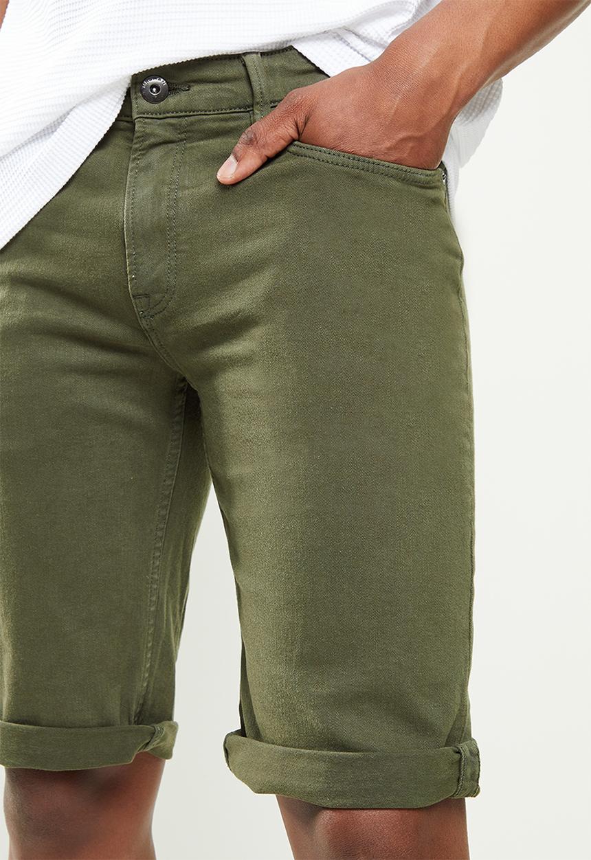 MANGO - Bermuda shorts nepto - green