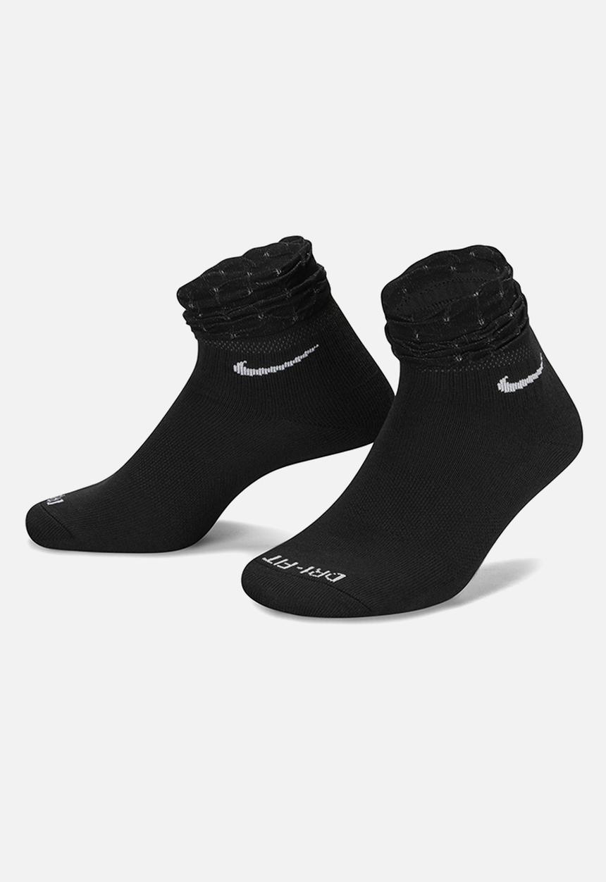 Nike - Nike everyday training ankle socks - pink oxford & white