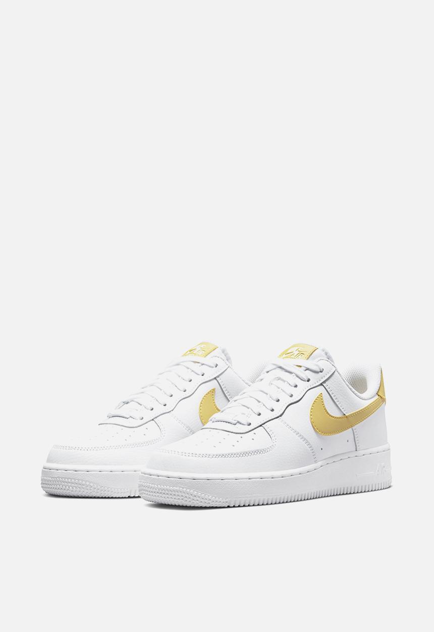 Nike - Air force 1 '07 - white/saturn gold-white-white
