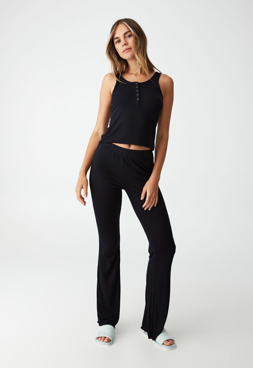 Cotton On - Sleep recovery flare pant - black
