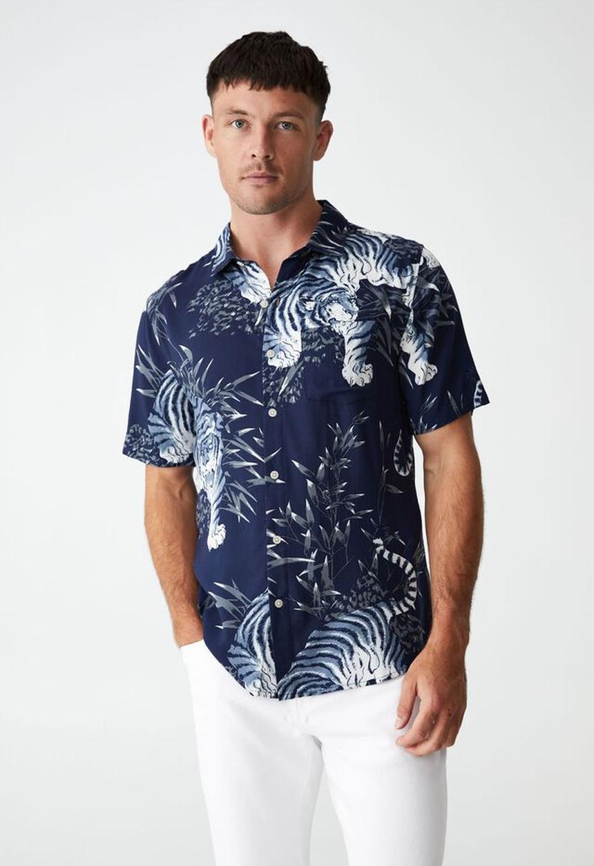 Cotton On - Vacay short sleeve shirt - navy oversize tiger