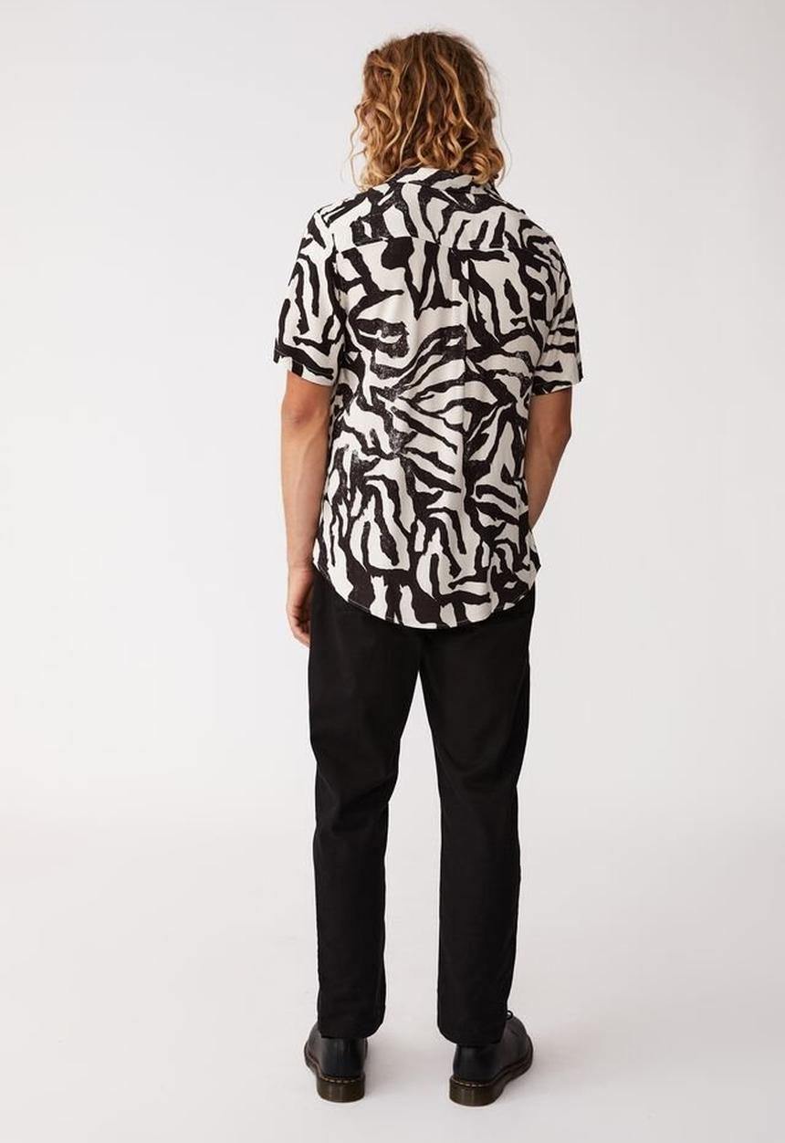 Cotton On - Vacay short sleeve shirt - black white tiger