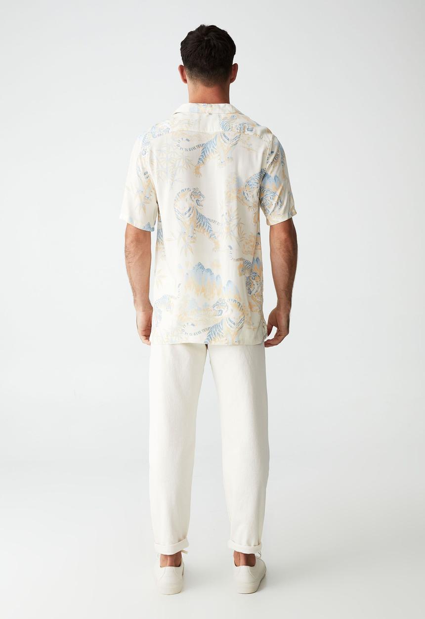 Cotton On - Riviera short sleeve shirt - ecru souvenir tiger