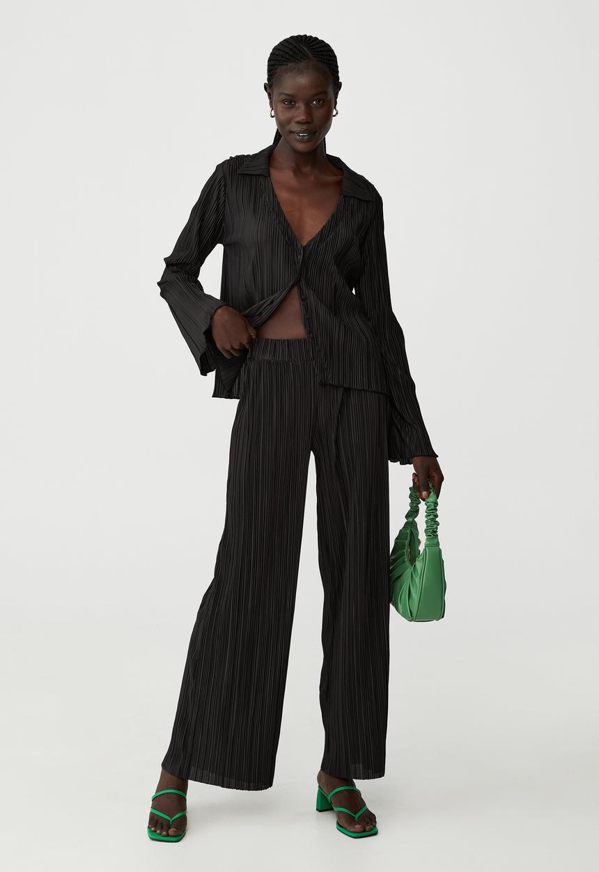 Cotton On - Pleated long sleeve shirt - black