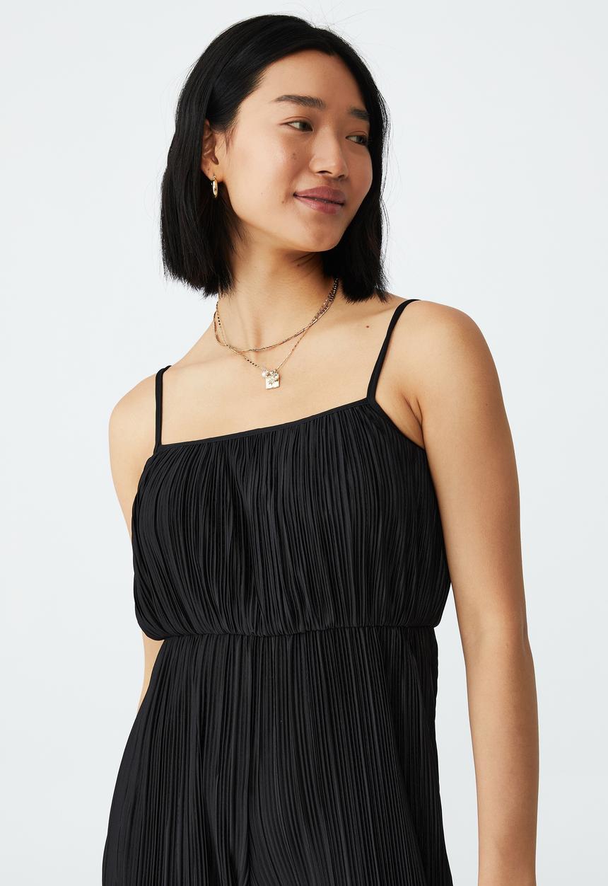 Cotton On - Petite knit strappy pleated playsuit - black
