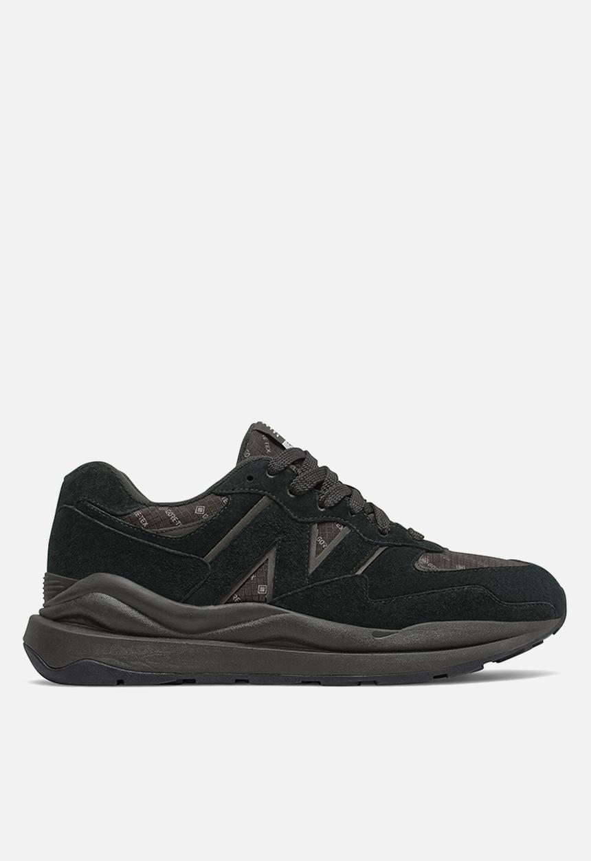 New Balance  - 57/40 v1 - black (001)