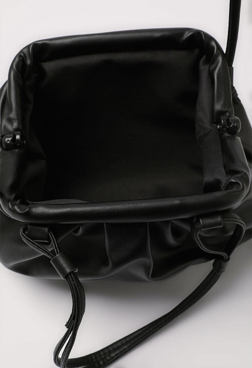 Trendyol - Metallic crossbody bag - black